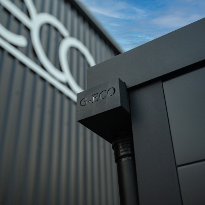 Foto van een naadloos afgewerkte dakgoot